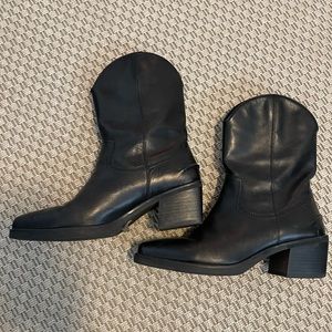 Vegabond black boot size 41